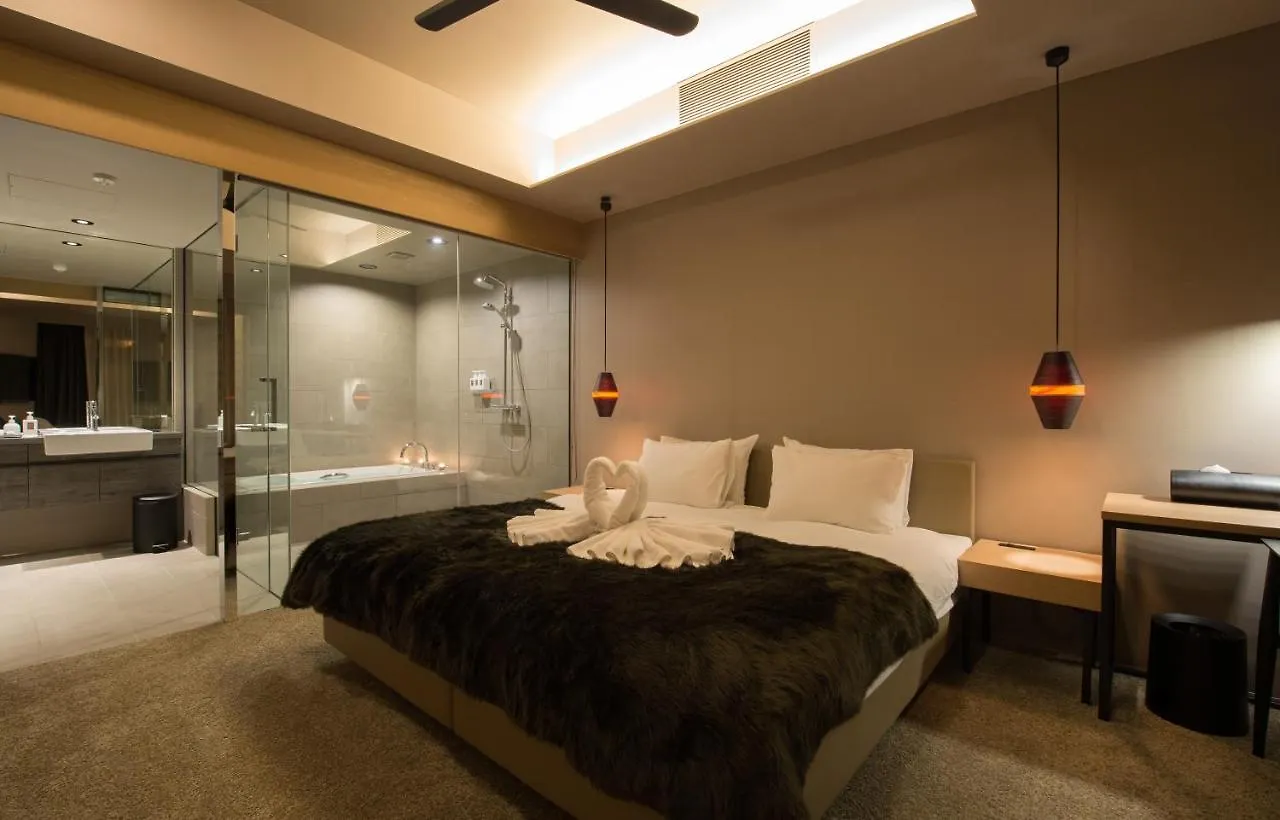 Aspect Luxury Apartments By H2 Life Kutchan